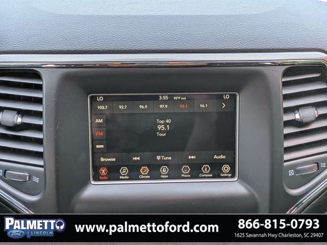 2019 Jeep Grand Cherokee Laredo E