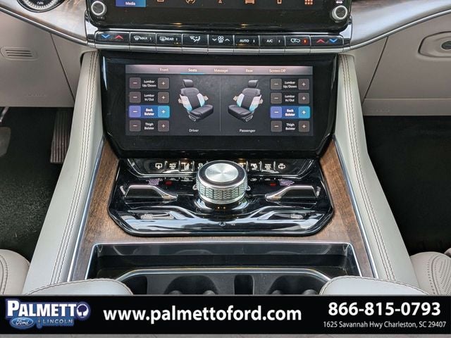 2023 Jeep Grand Wagoneer Base