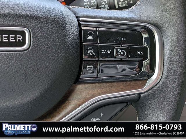 2023 Jeep Grand Wagoneer Base