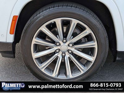 2023 Jeep Grand Wagoneer Base