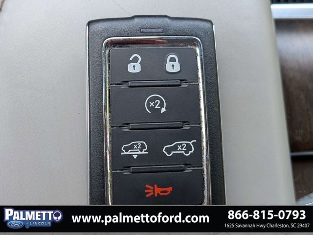 2023 Jeep Grand Wagoneer Base