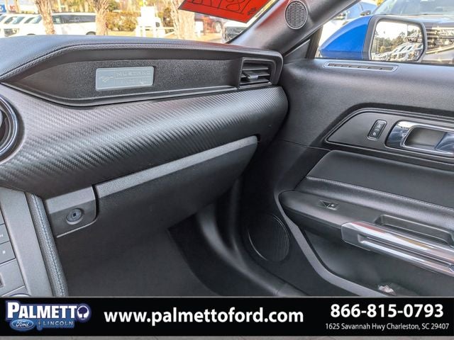 2017 Ford Mustang V6