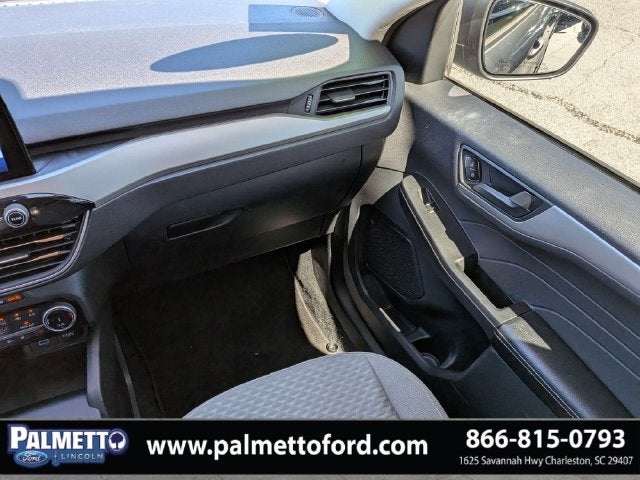 2022 Ford Escape Hybrid SE