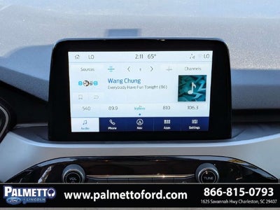 2022 Ford Escape Hybrid SE