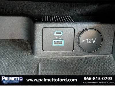 2022 Ford Escape Hybrid SE