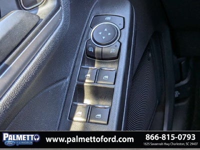 2022 Ford Escape Hybrid SE