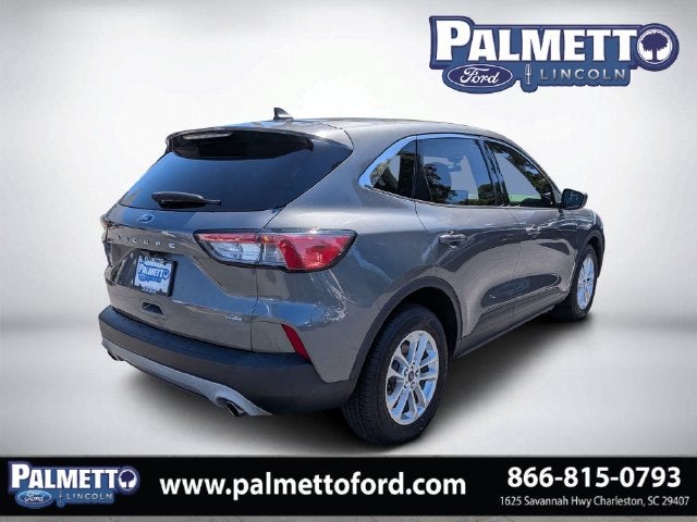 2022 Ford Escape Hybrid SE