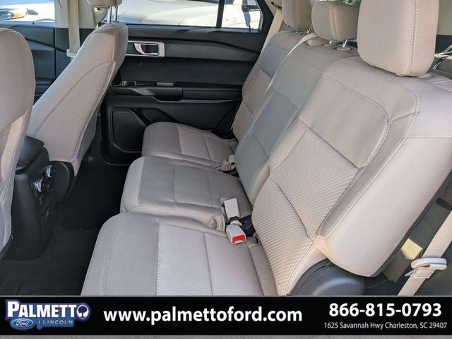 2021 Ford Explorer Base