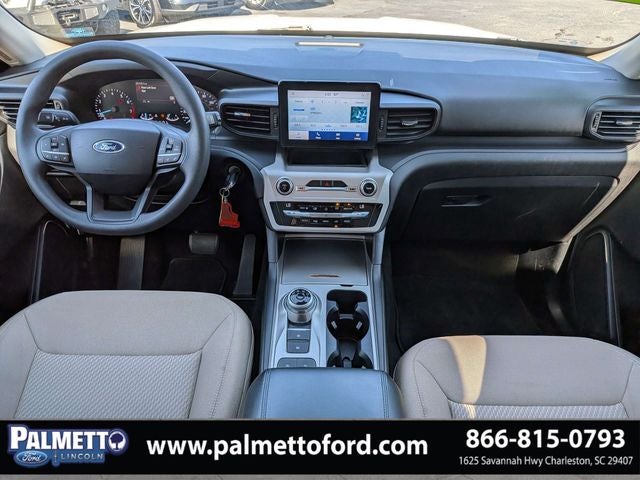 2021 Ford Explorer Base
