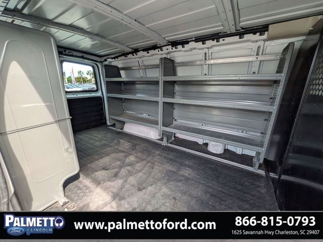 2022 Chevrolet Express 2500 Work Van Cargo