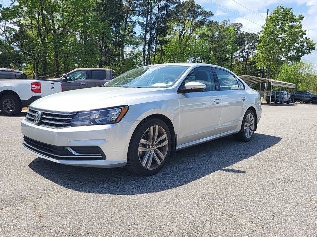 2019 Volkswagen Passat 2.0T Wolfsburg