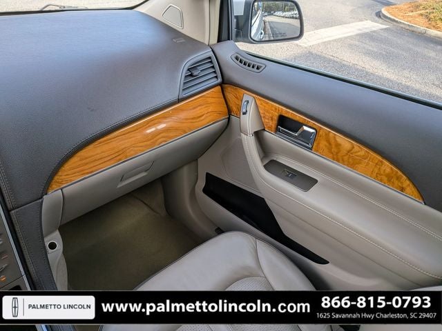 2014 Lincoln MKX Base