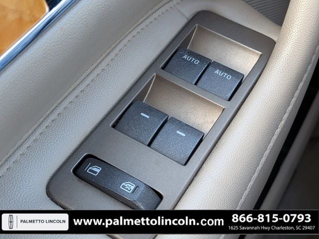2014 Lincoln MKX Base