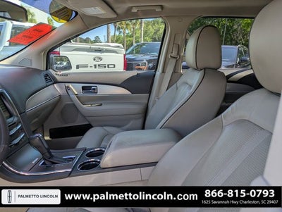 2014 Lincoln MKX Base