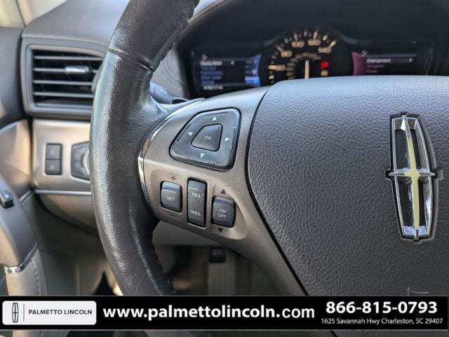 2014 Lincoln MKX Base