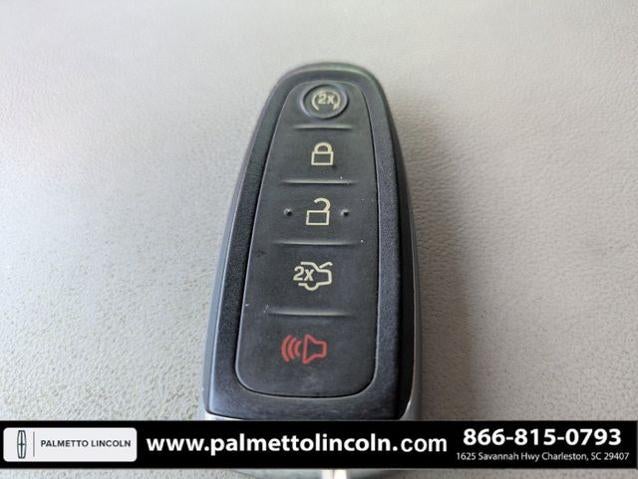 2014 Lincoln MKX Base