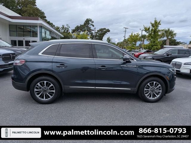 2022 Lincoln Nautilus Standard