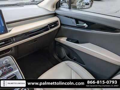 2022 Lincoln Nautilus Standard