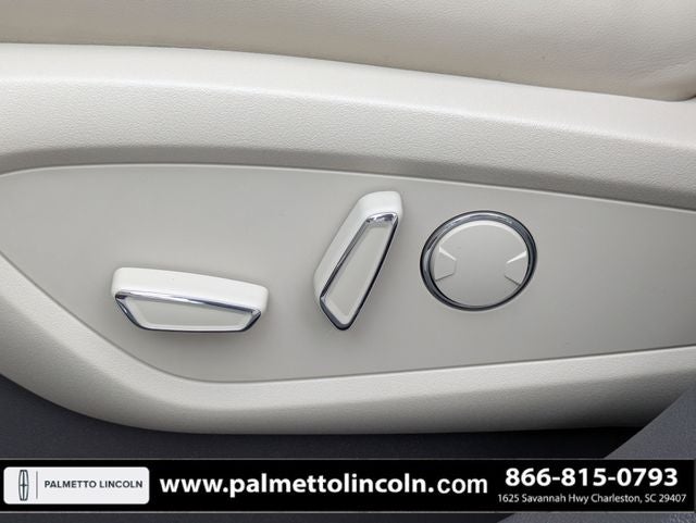 2020 Lincoln Nautilus Standard