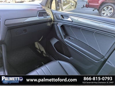 2022 Volkswagen Tiguan 2.0T SE R-Line Black