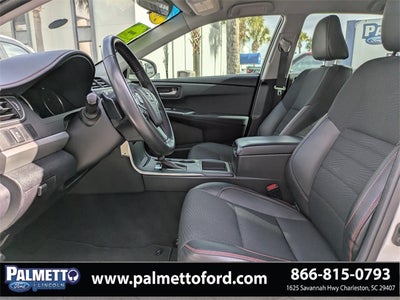 2016 Toyota Camry SE