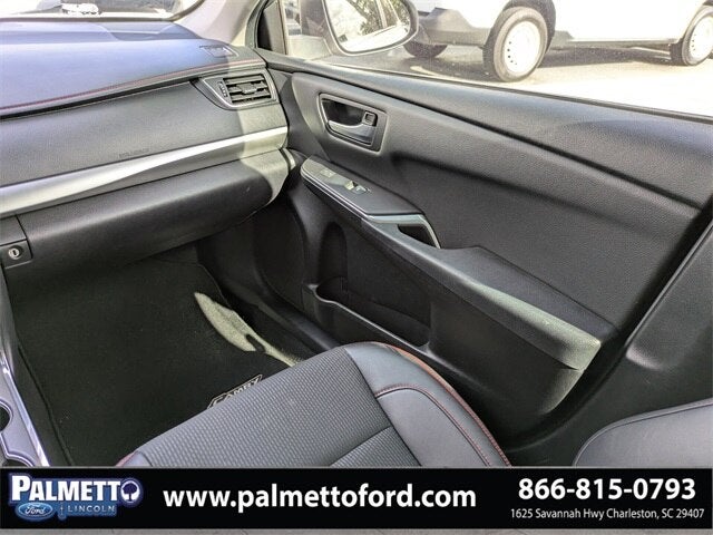 2016 Toyota Camry SE