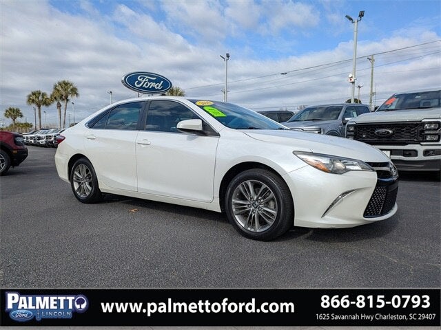 2016 Toyota Camry SE