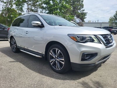 2019 Nissan Pathfinder Platinum
