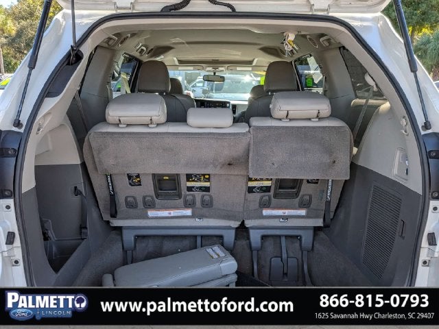 2016 Toyota Sienna XLE 8 Passenger