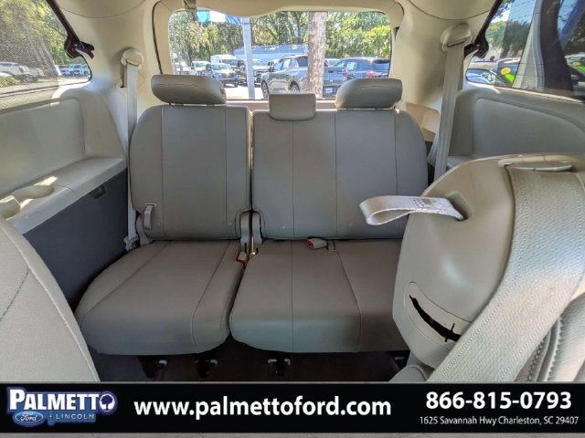 2016 Toyota Sienna XLE 8 Passenger