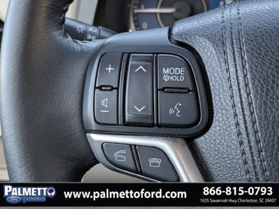 2016 Toyota Sienna XLE 8 Passenger
