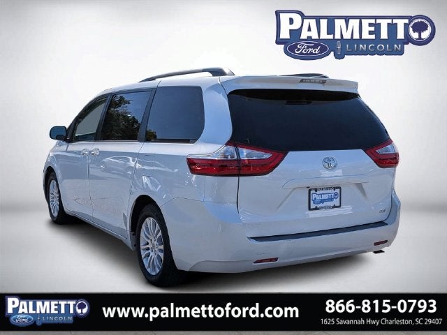 2016 Toyota Sienna XLE 8 Passenger