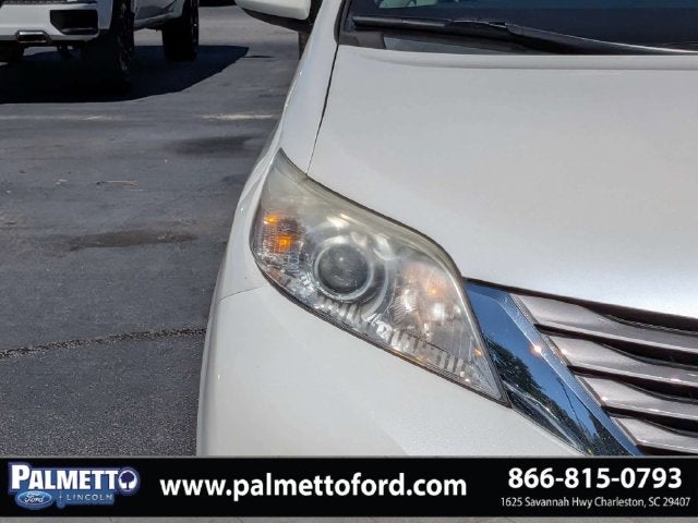 2016 Toyota Sienna XLE 8 Passenger