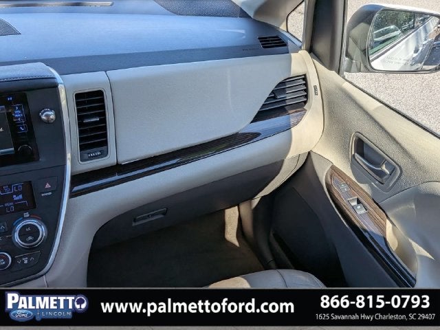 2016 Toyota Sienna XLE 8 Passenger