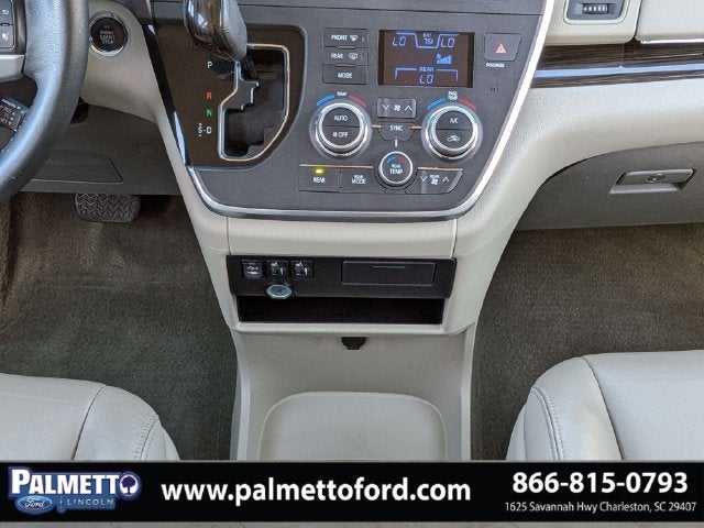 2016 Toyota Sienna XLE 8 Passenger