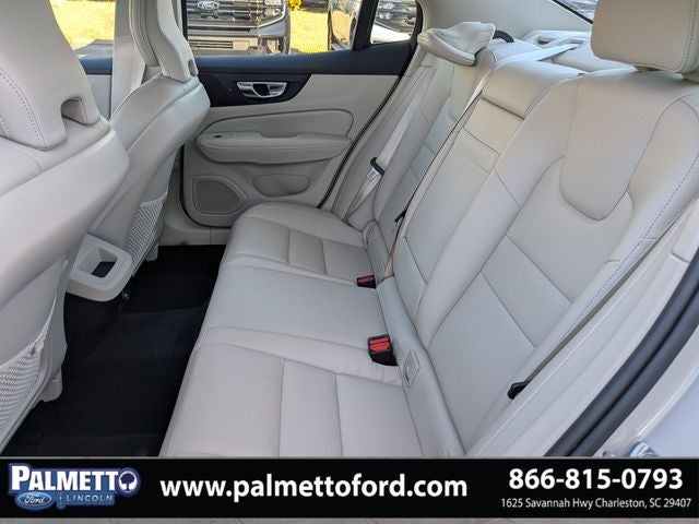 2020 Volvo S60 T5 Momentum