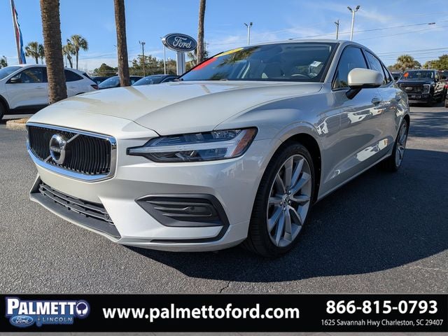 2020 Volvo S60 T5 Momentum