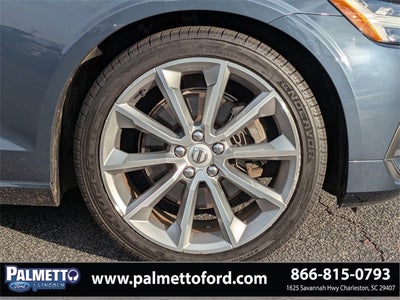 2021 Volvo S60 T5 Momentum