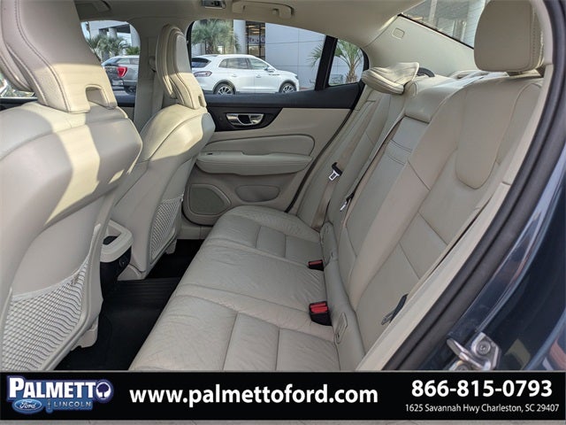 2021 Volvo S60 T5 Momentum