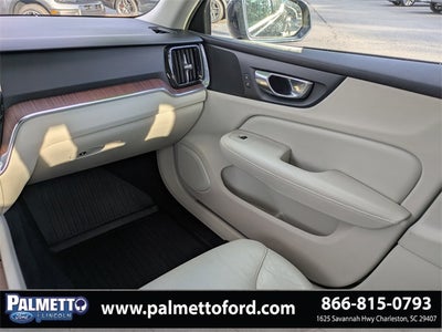 2021 Volvo S60 T5 Momentum