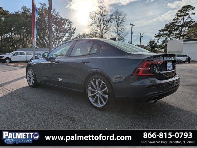 2021 Volvo S60 T5 Momentum