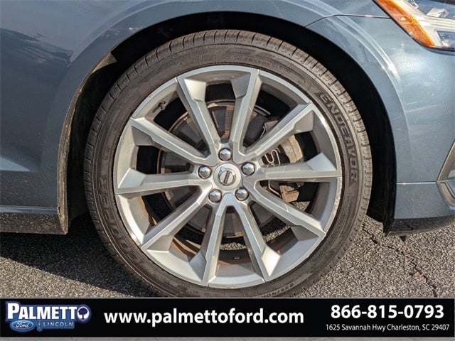 2021 Volvo S60 T5 Momentum