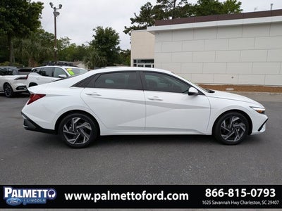 2025 Hyundai Elantra Hybrid Limited