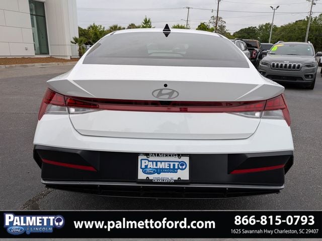 2025 Hyundai Elantra Hybrid Limited