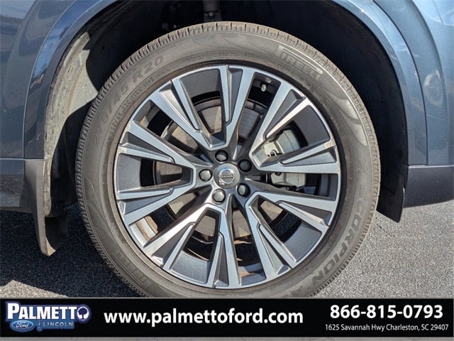 2022 Volvo XC90 T5 Momentum