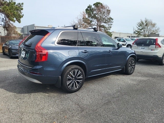 2022 Volvo XC90 T5 Momentum
