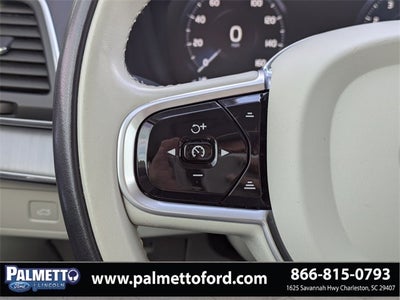 2022 Volvo XC90 T5 Momentum