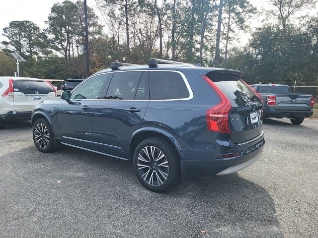 2022 Volvo XC90 T5 Momentum