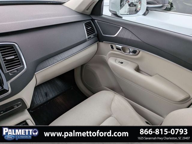 2020 Volvo XC90 T5 Momentum