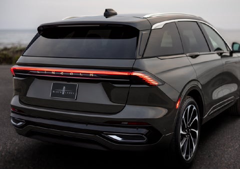 The rear of a 2025 Lincoln Black Label Nautilus® SUV displays full LED rear lighting. | Palmetto Lincoln in Charleston SC